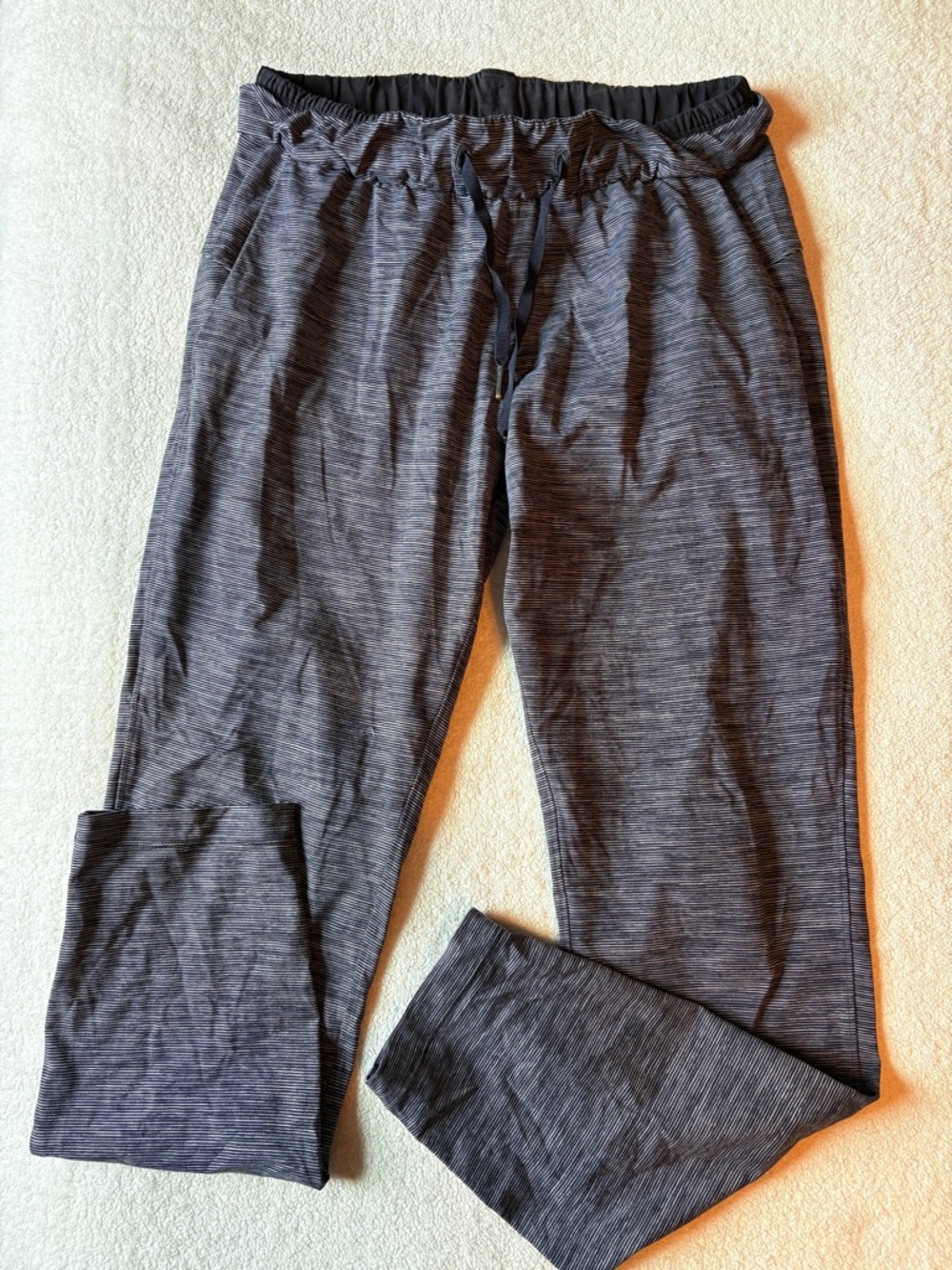 Lululemon Sz 4 Gray Joggers